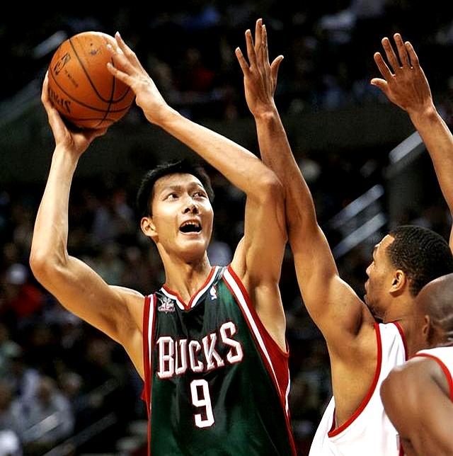 开云官网-火箭险胜辽宁队，易建联统治全场