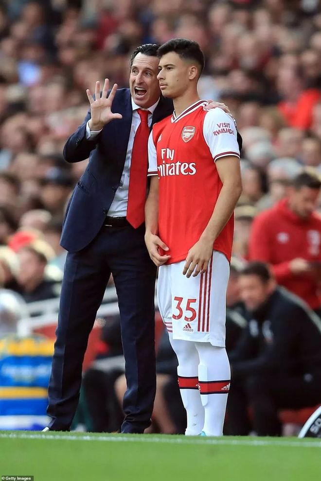 开云体育登录-那不勒斯翻盘中国，马丁内利刷新纪录