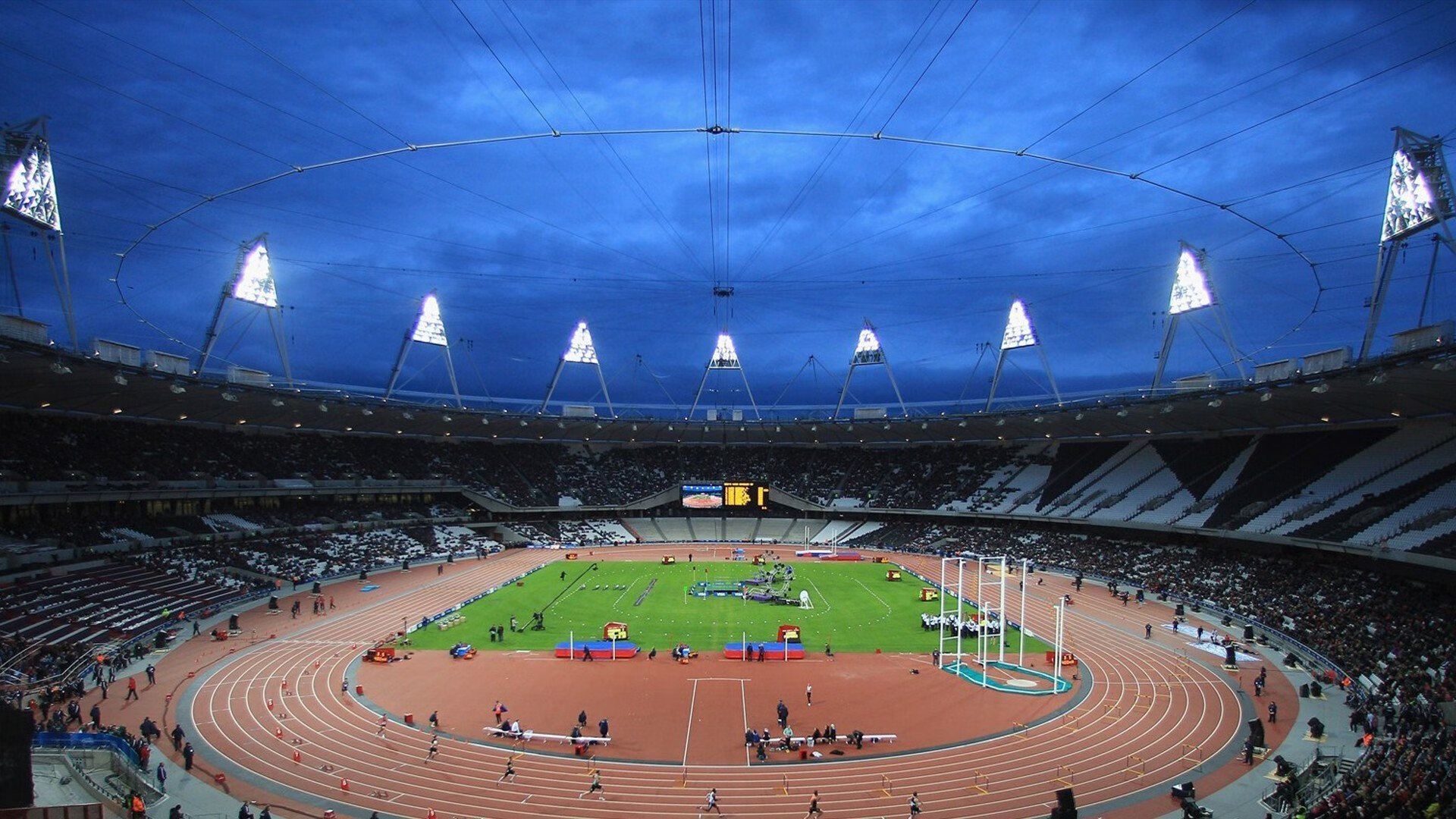 开云世界杯2026-那不勒斯战术压制雷恩，卡塞米罗在年度焦点之战接管比赛